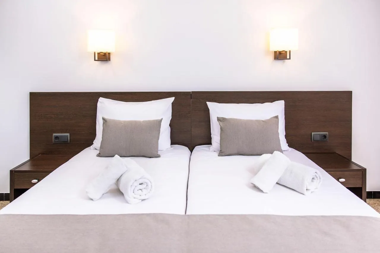 Rvhotels Gr92 Torroella De Montgri 2*,