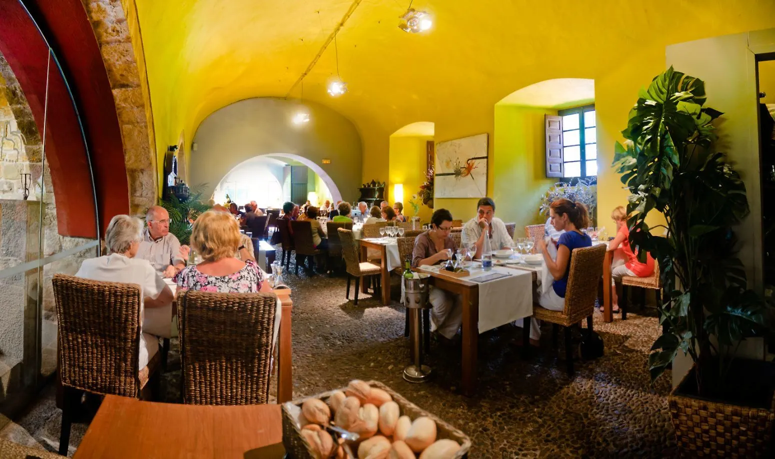 Hotel Rvhotels Gr92 Torroella De Montgri